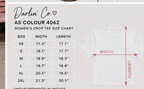 Size chart for Darlin’ Co. Women’s Crop Tee 4062, showing sizes XS–2XL with width and length measurements alongside a cropped T-shirt measurement diagram.